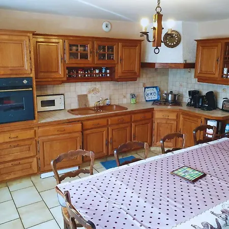 Maison En Pierre Au Milieu Du Bocage *