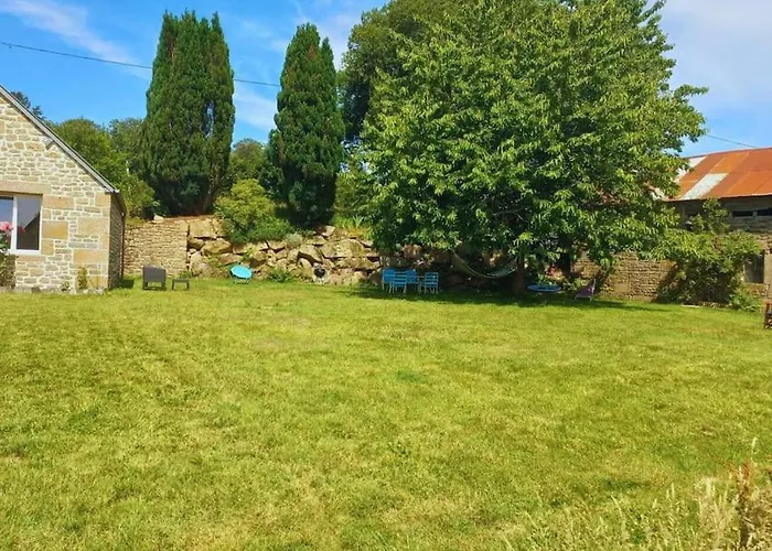 Dom wakacyjny Maison En Pierre Au Milieu Du Bocage *